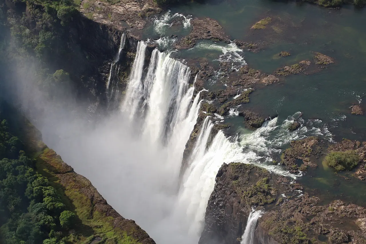 Kruger & Victoria Falls